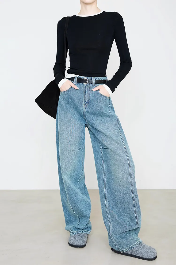 Tại sao quần denim ống rộng nữ lại trở thành món đồ thời trang cần thiết cho mọi tủ quần áo hiện đại