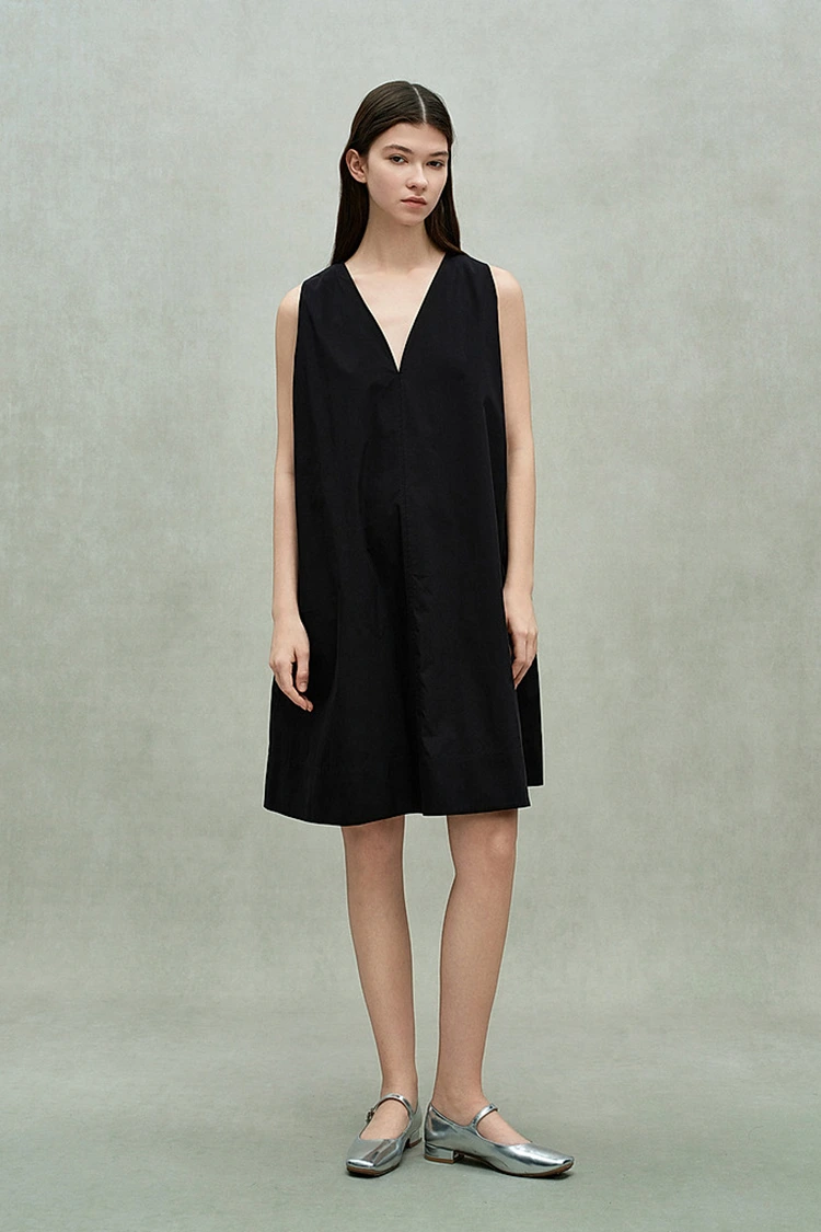 Váy cổ chữ V bằng cotton thông thường dành cho nữ